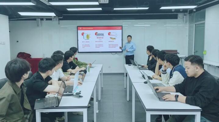 1766031695645892.jpg 4.jpg